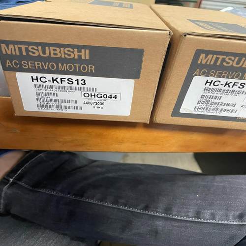 三菱伺服电机HC- KFS13 数量2个单价398元
