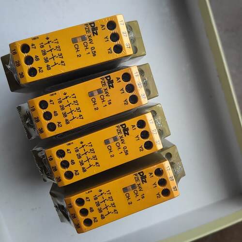 皮尔兹PNOZ安全继电器PiIZ X4V 774580 77