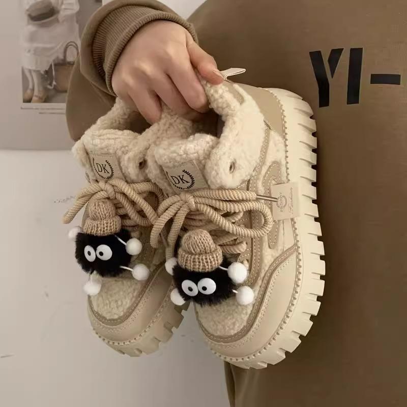 冬季羊羔毛加绒厚底保暖雪地靴