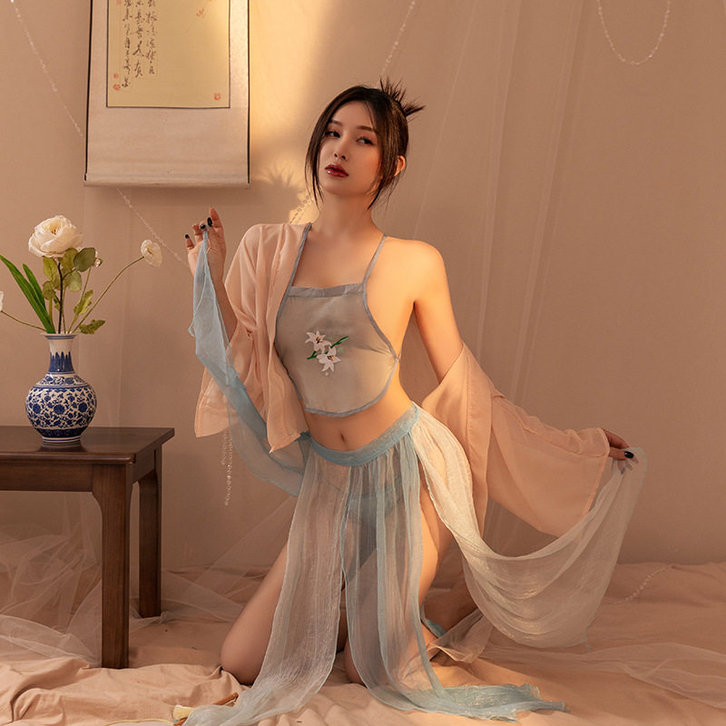 性感胸兜肚兜文胸古风一片式诱君欢角色扮演三点式网纱古代透视