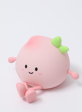 品新意小屁桃子硅胶小夜灯护眼床拍头婴儿喂奶触创摸卧室睡眠407