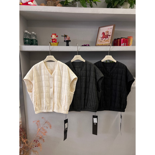 一善服饰冬上新韩系简约压褶绗缝休闲百搭夹棉马甲A90-887