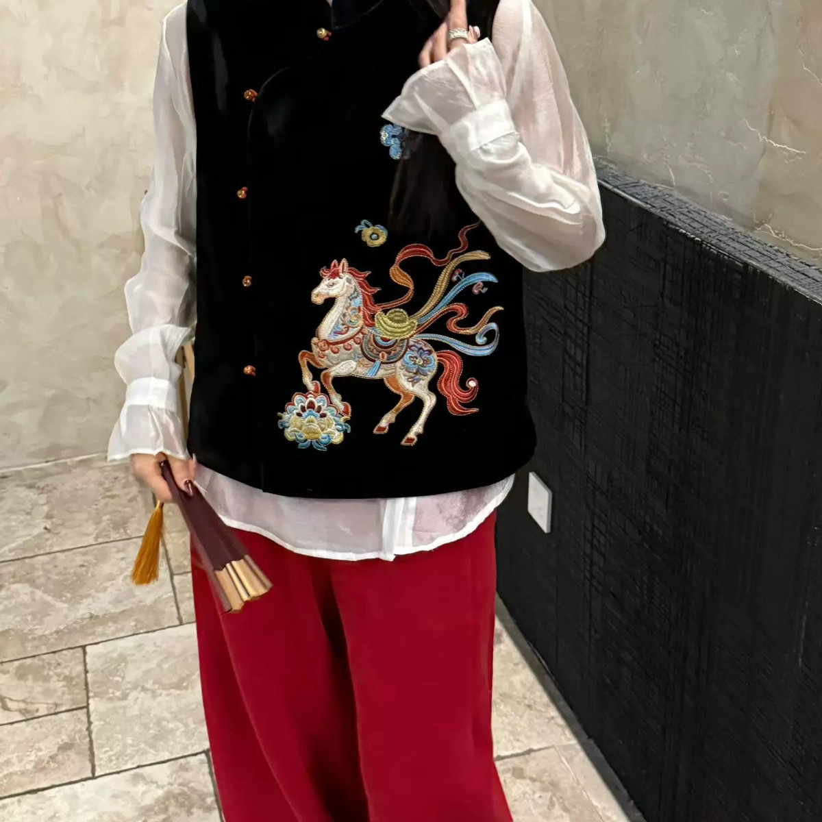 馨菲早春新款新中式国风重工刺绣马甲W2107,女装/女士精品,马夹,淘宝优惠券,粉丝福利购,淘宝优惠卷