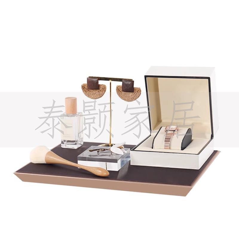 现代衣帽间摆件全屋设计展厅衣柜装饰品组合样板间简约软装