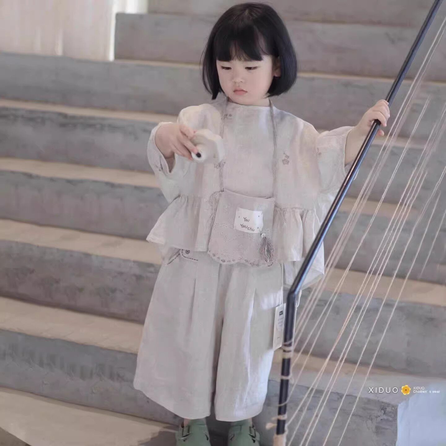 韩版女童2025秋季新款森系碎花亚麻蕾丝拼接长袖罩衫小女孩阔腿裤