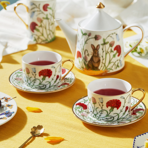 布兰兔骨瓷茶具杯碟套装