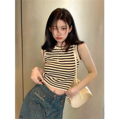 Retro stripe I-shaped camisole for women, summer design sens