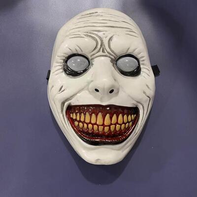 Halloween Scary Plastic Mask万圣节恐布塑料面具驱魔人面具头套