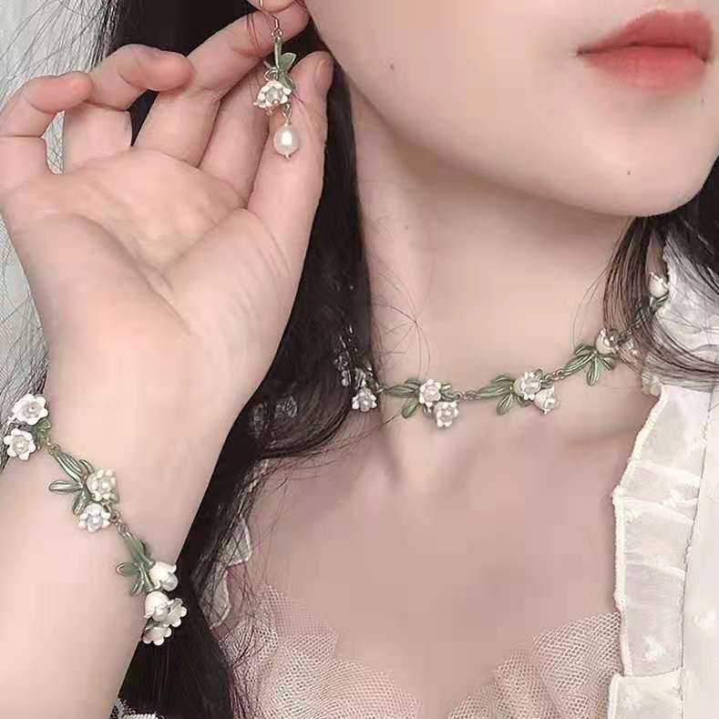 法式复古珍珠铃兰百合项链女