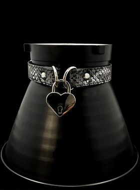 皮革蛇纹爱心锁项圈情侣爆款