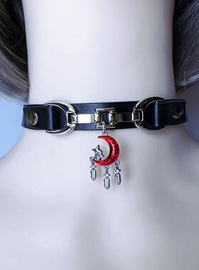 暗黑风金属红月羽毛流苏项圈