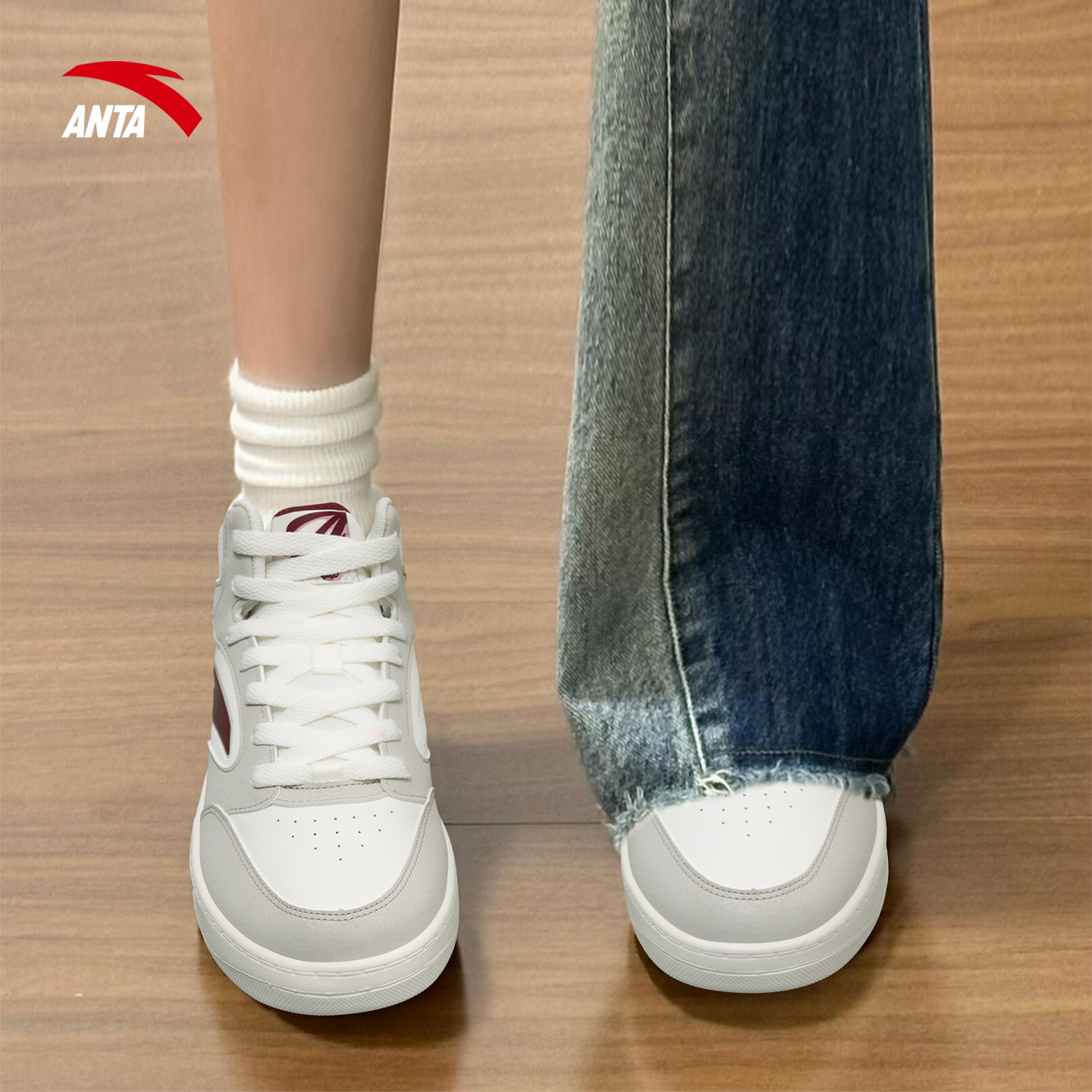 安踏轻松2高帮板鞋女鞋