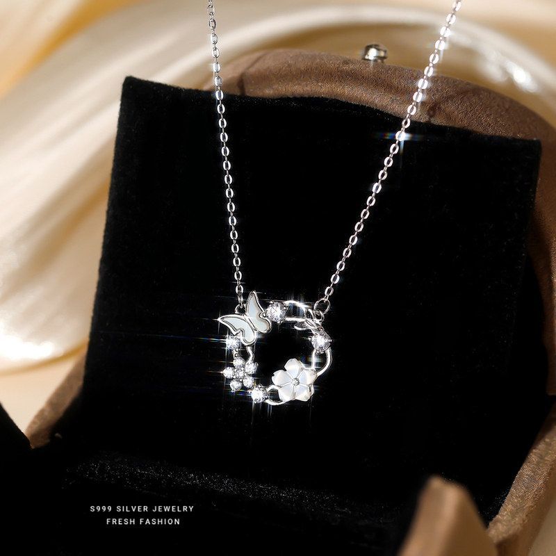 S999纯银白贝花卉蝴蝶项链女时尚小众设计感百搭仙气花朵锁骨链