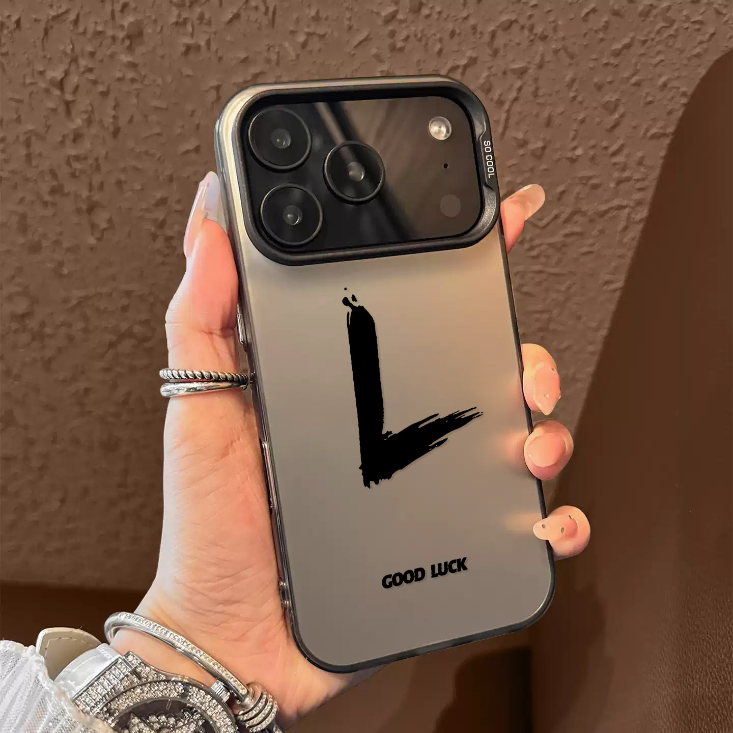 幸运字母适用苹果16手机壳iphone13promax高级12男生17小米15情侣14pro华为mate60/70新款14男士pura80pro男