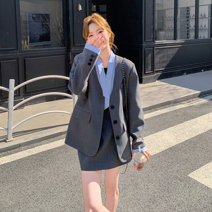 灰色西装套装女裙春秋2025新款高级感气质两件套ootd一整套穿搭图片