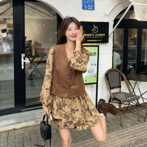 复古减龄马甲印花连衣裙女春秋2025新款韩系气质高级感图片