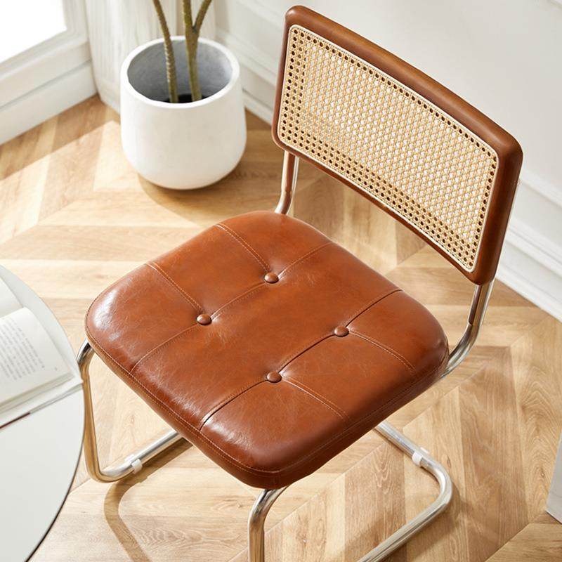 新款直销中古餐椅家用书桌椅ins复古藤编软包实木网红铁艺靠背椅