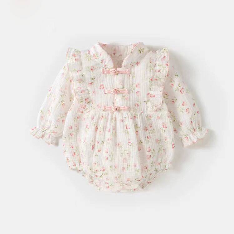 婴儿衣服女宝宝春装连体包屁哈衣公主超萌满月百天一岁春秋季外出