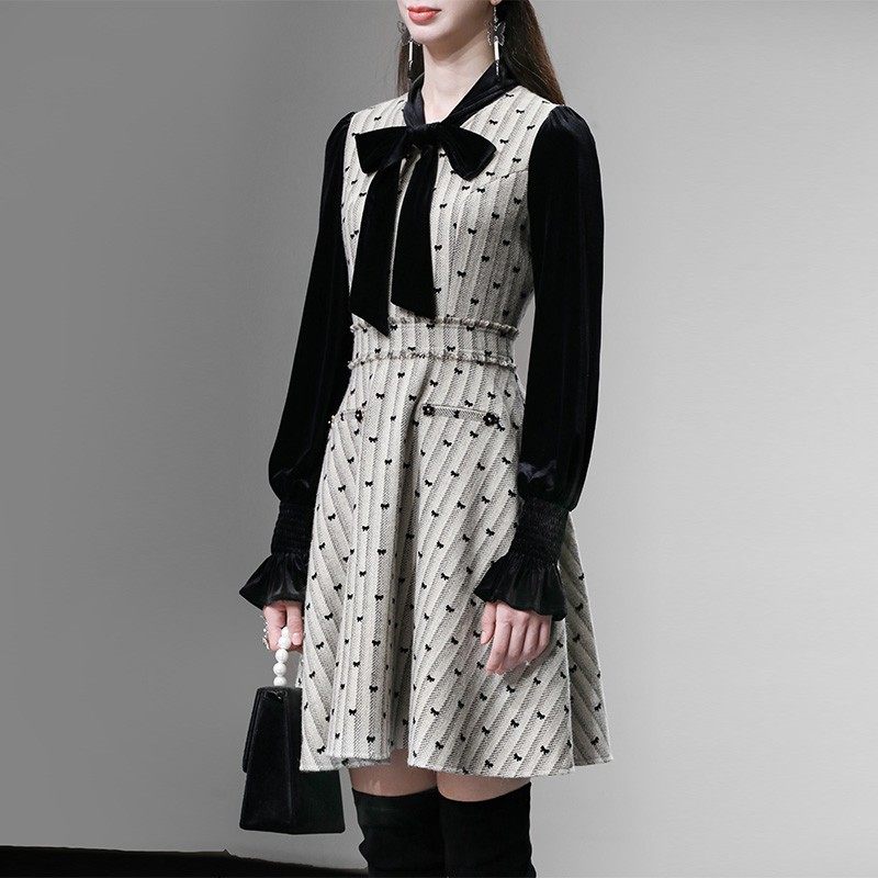 20255秋冬季新款气质高级感系带蝴蝶结撞色灯笼袖收腰大摆连衣裙