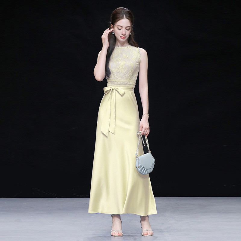 2025夏季新款气质优雅蕾丝拼接无袖收腰系带蝴蝶结设计A字连衣裙