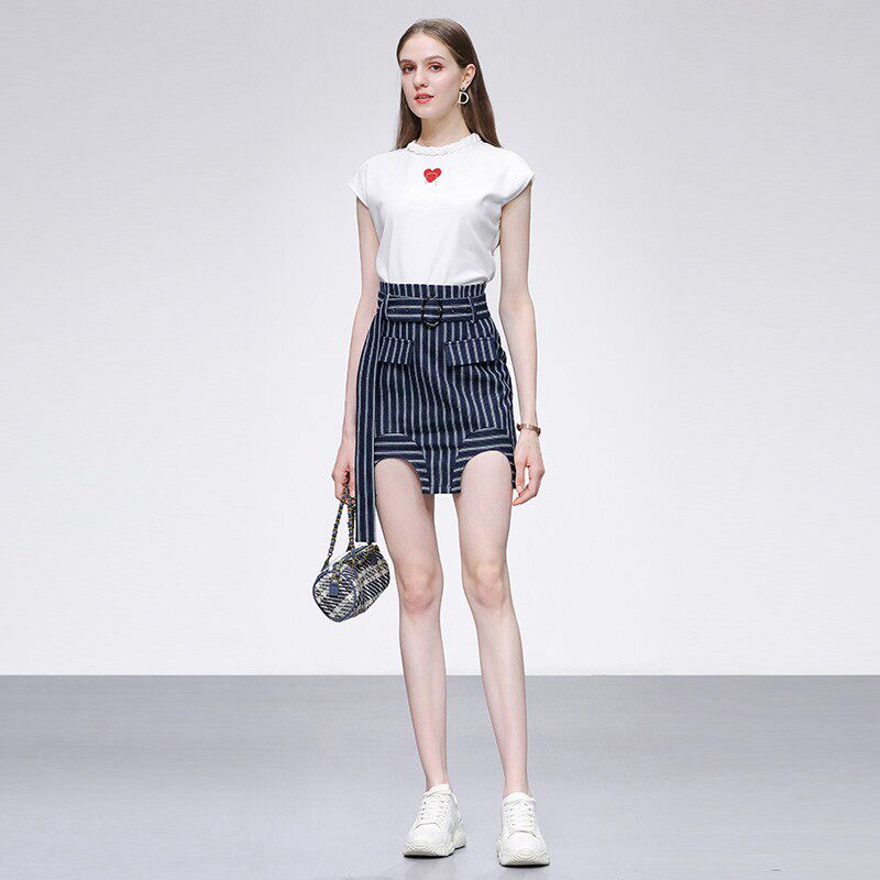 2026夏季新款休闲气质辫子领白T恤+高腰设计感条纹牛仔半裙套装女