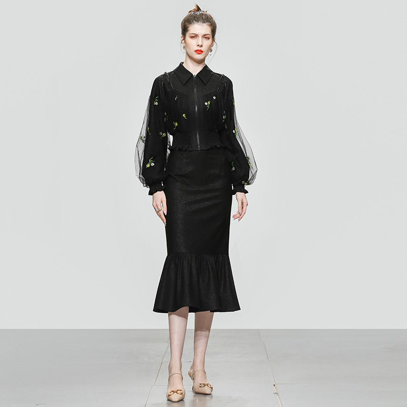 2025秋新款气质网纱绣花宽松灯笼袖上衣+包臀荷叶边显瘦半裙套装