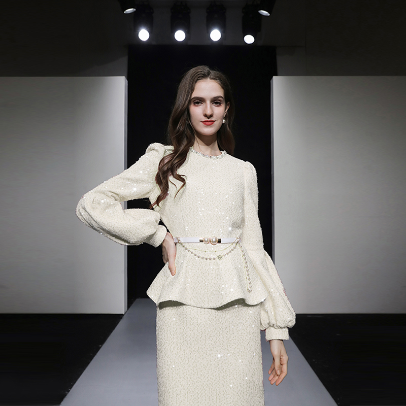 2025秋冬季新款女装星空轻奢宫廷套装玉玲荷叶上衣+一步半裙套装