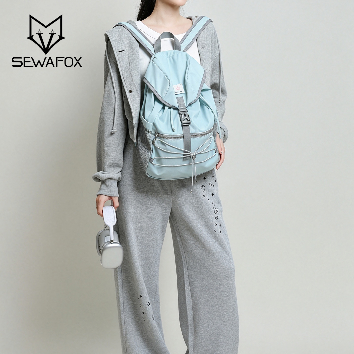轻量化防泼水尼龙小背包双肩包女