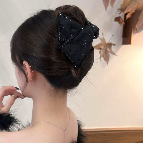 精致赫本抓夹女高级感2026新款发夹女后脑勺大号路易斯鲨鱼夹头饰