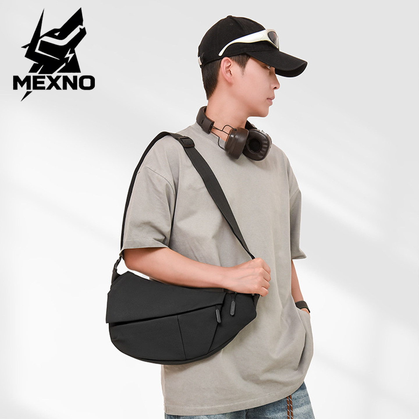 MEXNO男士轻量防水机能斜挎胸包