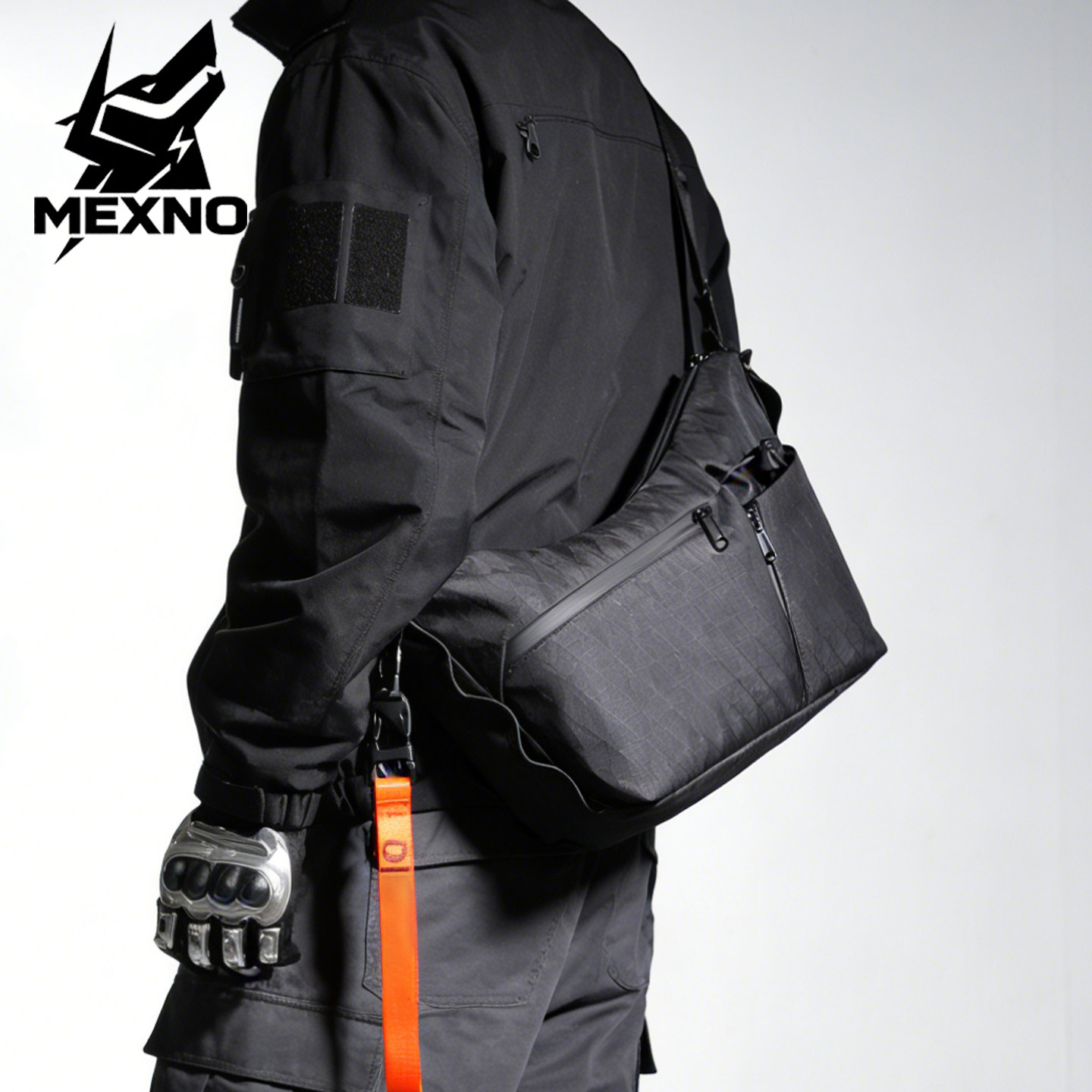 男士机能休闲斜挎包户外运动水杯包XPAC防水多功能通勤单肩包男款