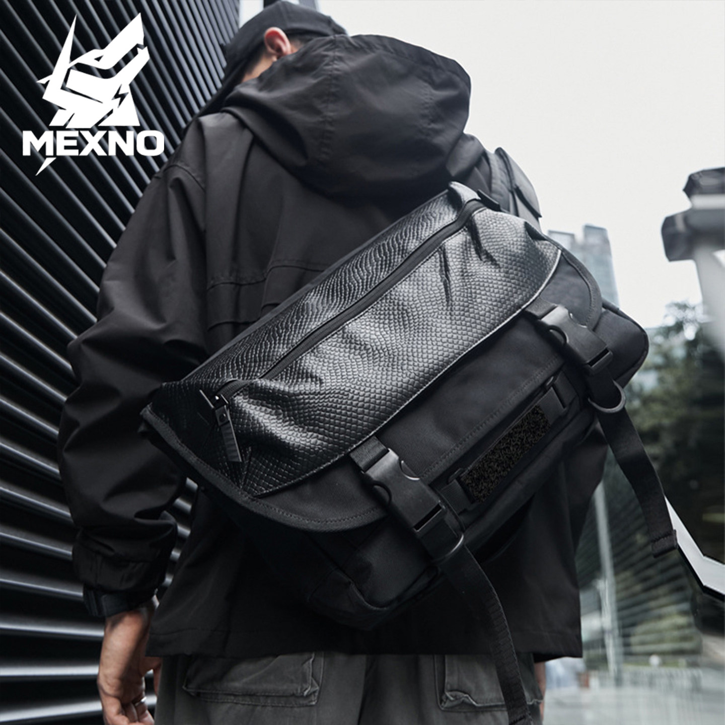 男士休闲机能风斜挎包男款大容量骑行多功能邮差包户外运动单肩包