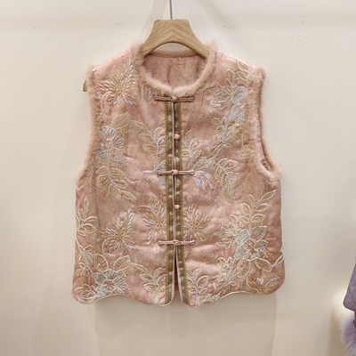 刺绣拼接水貂毛夹棉国风马甲女