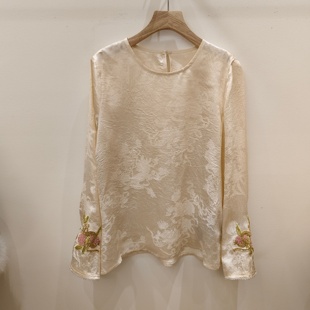 2026早春新款圆领人丝提花新中式衬衫女高级感刺绣钉珠长袖打底衫