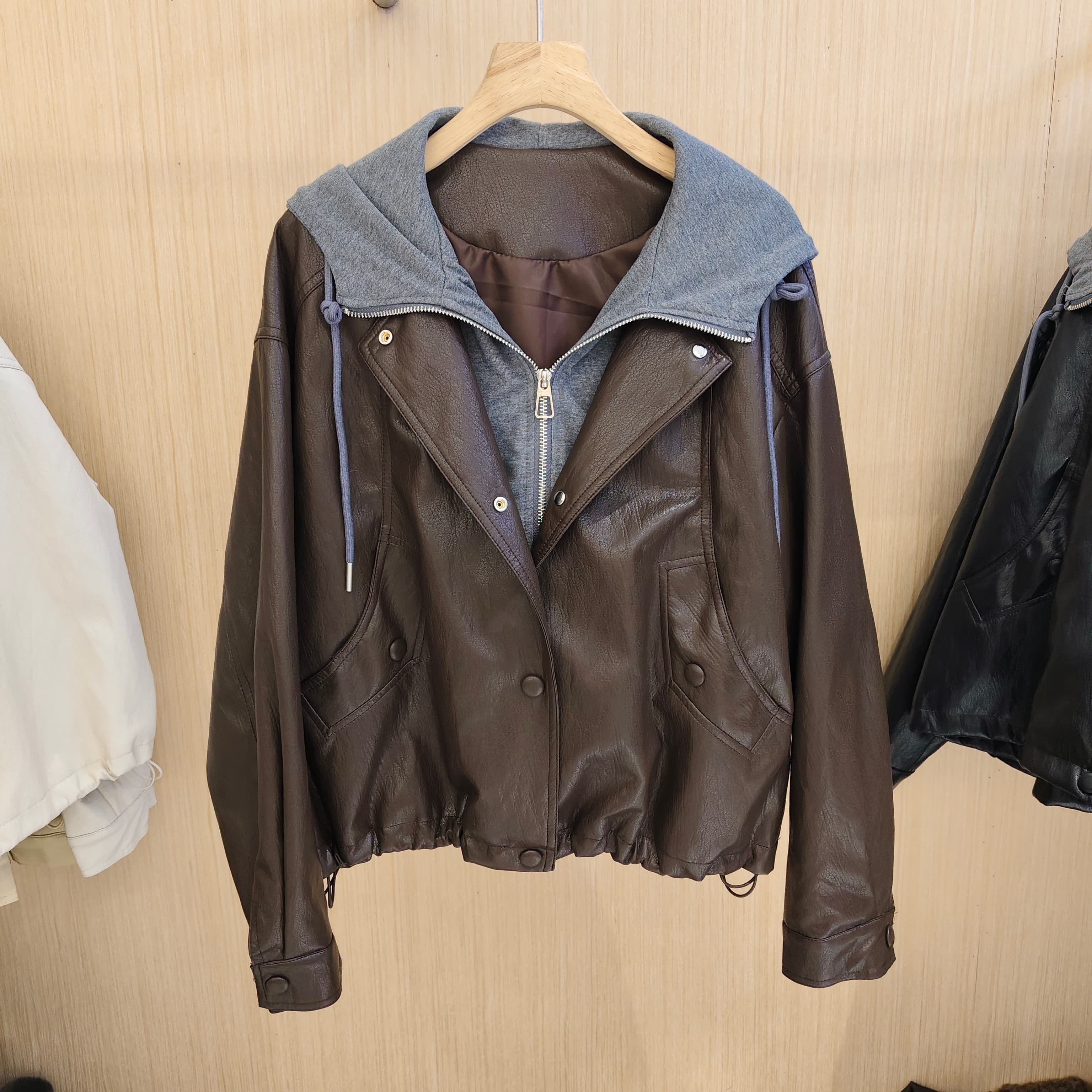 设计感拼接假两件连帽皮衣外套女早春新款时尚宽松长袖上衣潮2026,女装/女士精品,短外套,淘宝优惠券,粉丝福利购,淘宝优惠卷