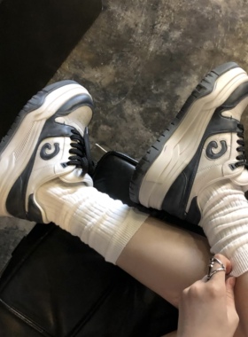 KIKIBEST厚底增高做旧板鞋女百搭时尚运动休闲鞋复古真皮松糕鞋