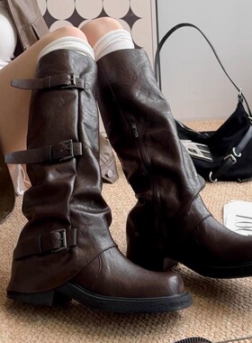 KIKIBEST复古皮带扣褶皱堆堆靴女新款粗跟厚底骑士靴中筒马丁靴