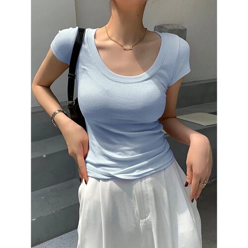纯色圆领修身短袖T恤女