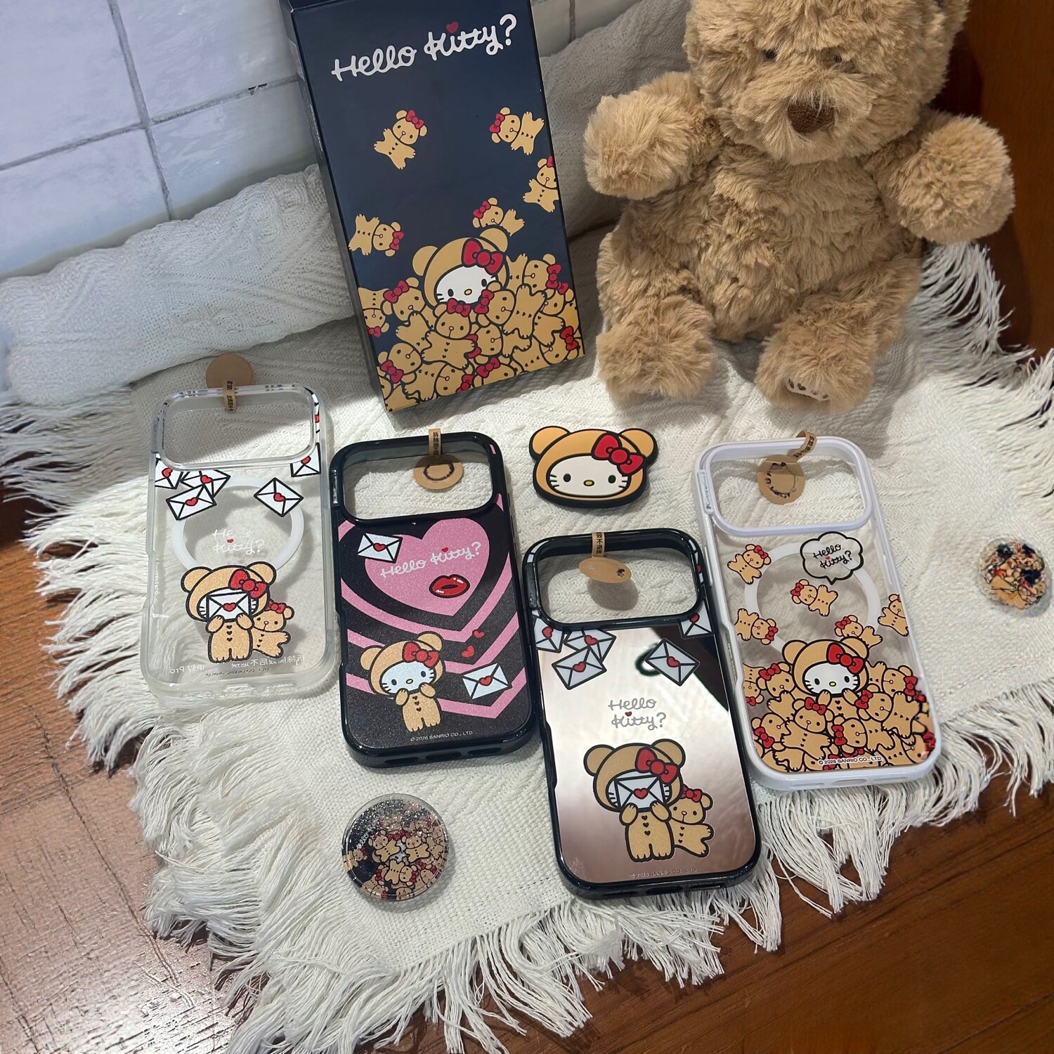 冬日暖绒絮语Hello kitty系列iPhone17pro Max磁吸支架磁吸手机壳