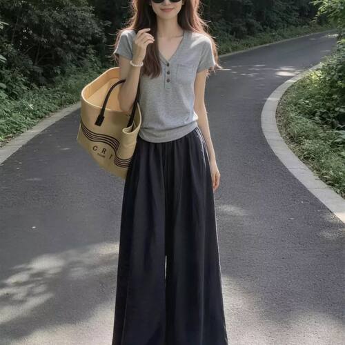 独特绝美初夏小套装女韩版灰色V领修身短袖T恤休闲阔腿裤两件套潮