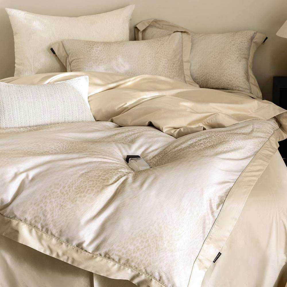 高端轻奢天丝棉磨毛四件套秋冬季高级感豹纹印花被套新款1.8m床品