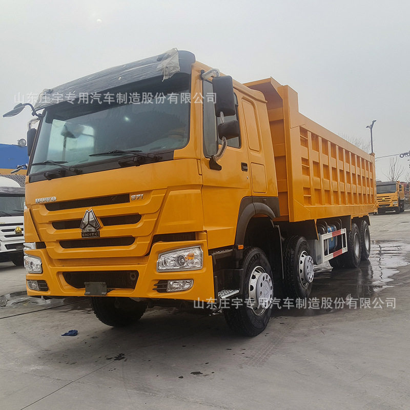 HOWO自卸车371马力前四后八