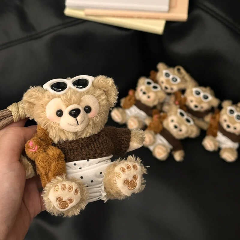 达菲熊毛绒公仔汽车高档钥匙扣挂件包包可爱卡通玩偶挂饰闺蜜礼物