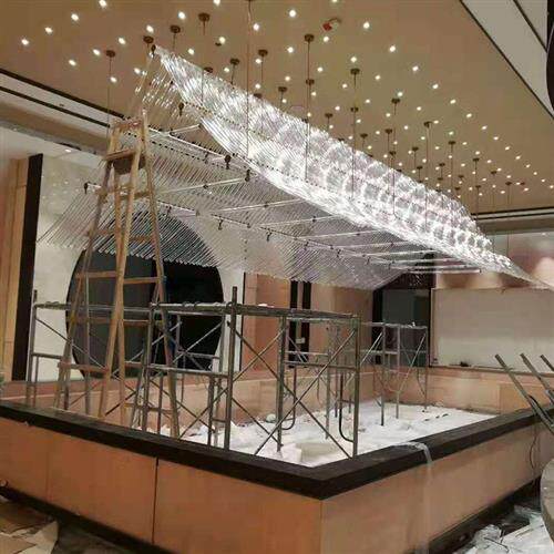 酒店大堂灯创意别墅会所宴会厅非标工程灯亚克力房子灯售楼部吊灯
