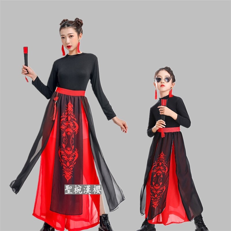 中国风古典舞扇子舞少年志表演服