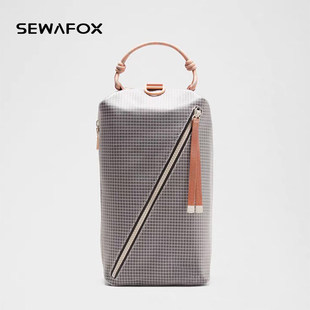 运动双肩包女新款防水户外旅行通勤多功能单肩斜挎包一包两用背包