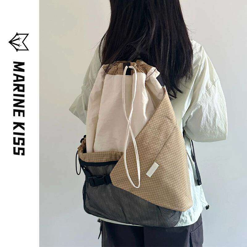 轻便户外运动旅行登山包休闲通勤骑行双肩包男款弓箭包斜挎包男女