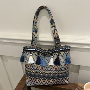 适合出门旅游背的包贵州民族风流苏包凤凰古城纪念品大容量菜篮子