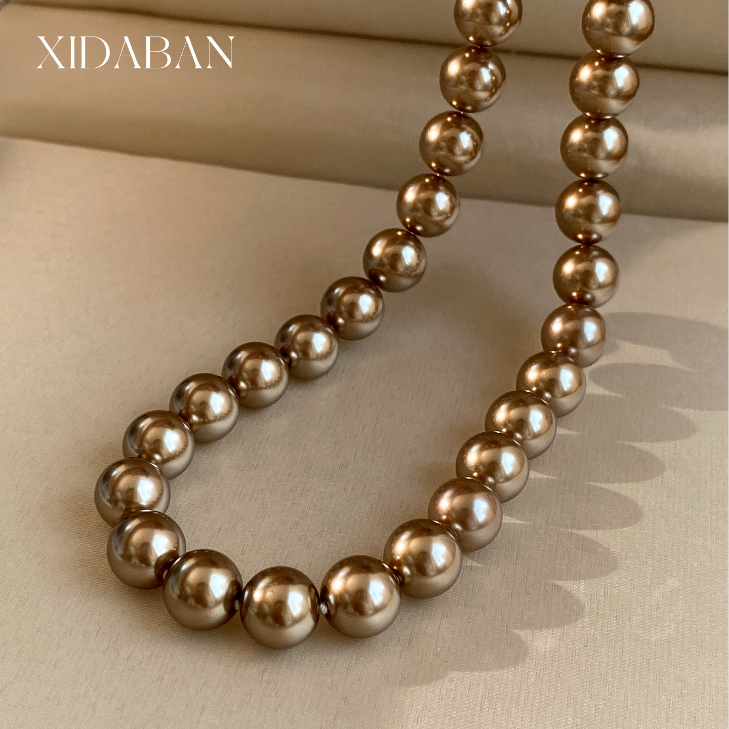 西大班美拉德咖色珍珠项链女