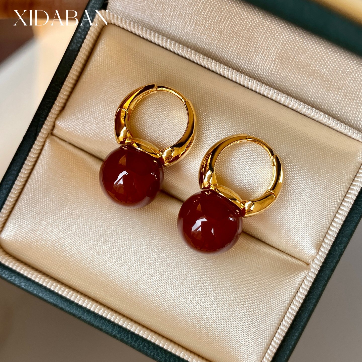 秋冬新款红玛瑙水桶耳扣美拉德摩卡金棕轻奢高级感法式大珍珠耳环